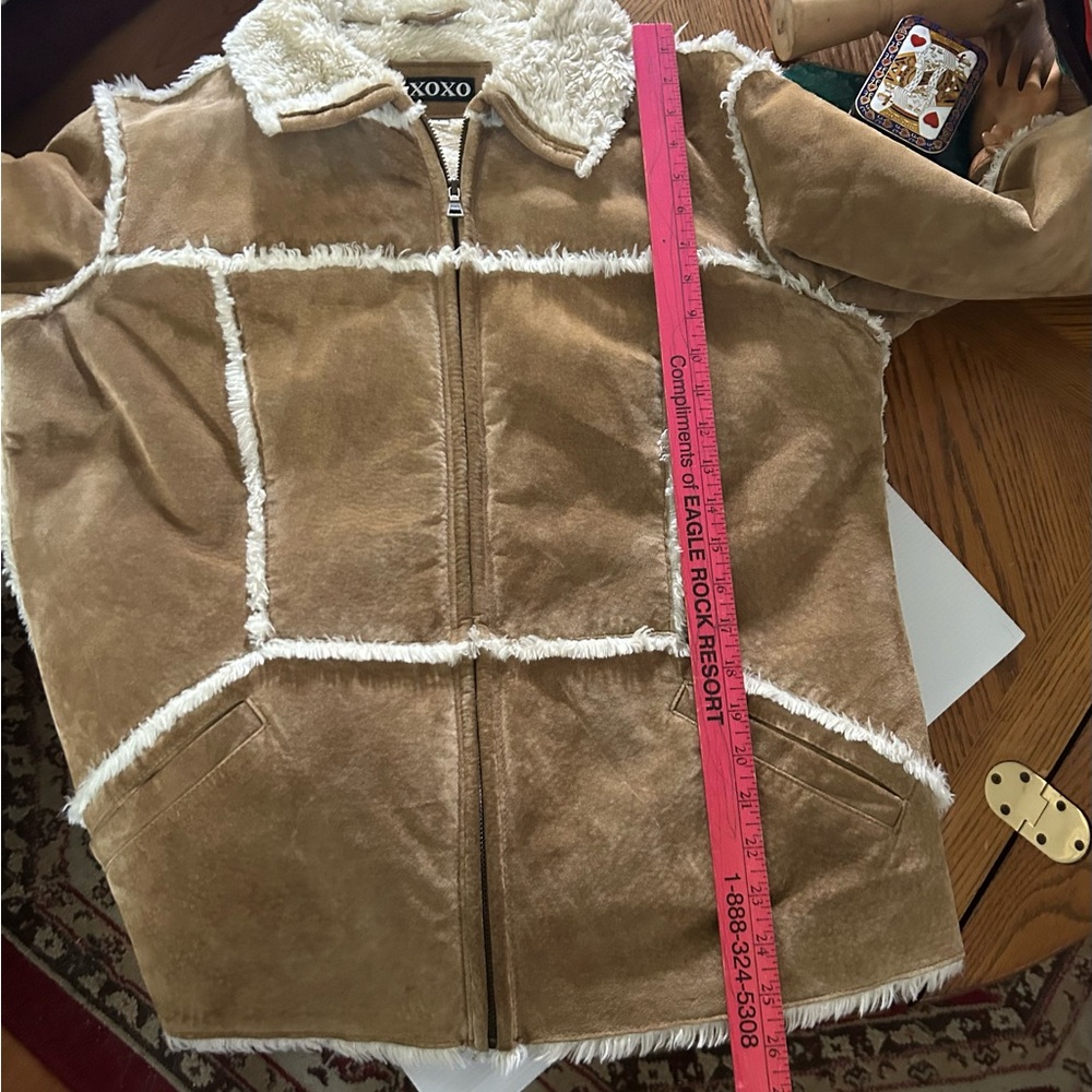 Vintage Tan and Shearling Leather Jacket - Picture 13 of 16
